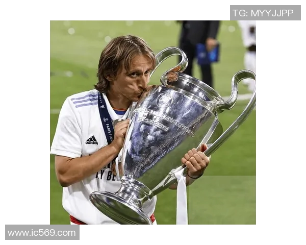 米兰新援10场0球3500万身价虚高?媒体与球迷的“七伤拳”