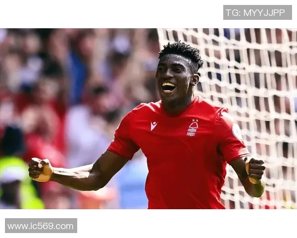 升班马的狂飙!瓦莱霍斯“转身鞭拳”KO奇卡泽,阿根廷旋风席卷UFC,三连胜谱写新传奇!